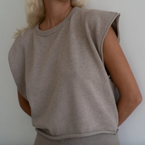 avy & co nora vest fawn taupe cap sleeve tank top one size - Picture 2 of 7